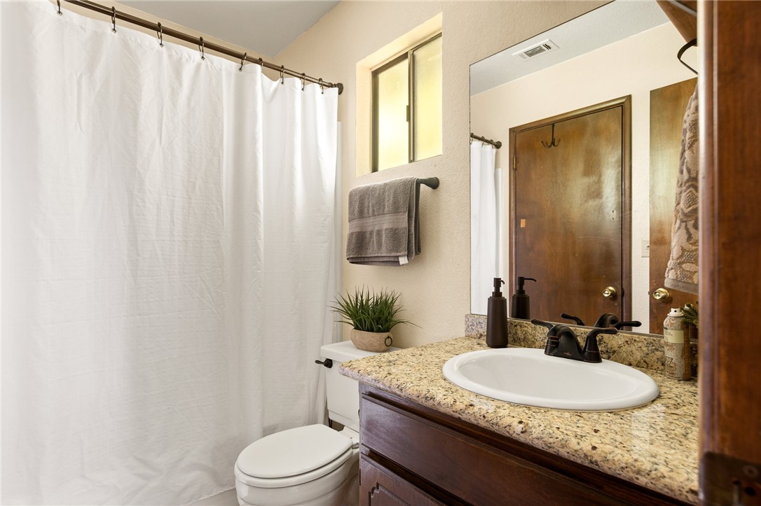 583 W Victoria Court