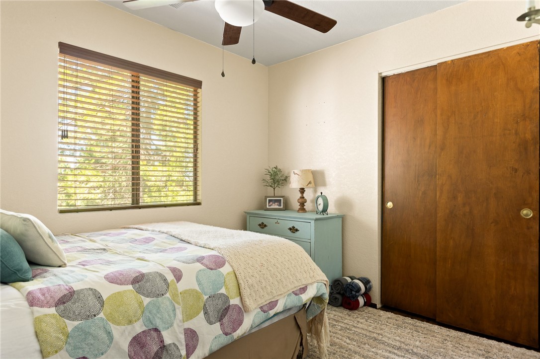 583 W Victoria Court