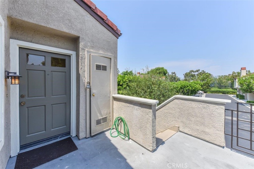 375 Stanford Court 9