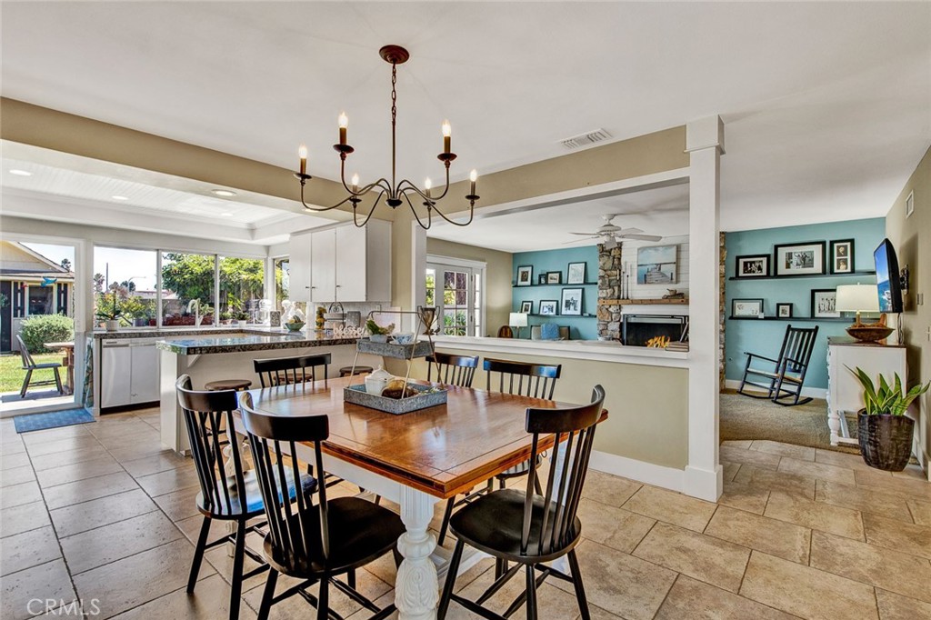 9594 Mariposa Avenue