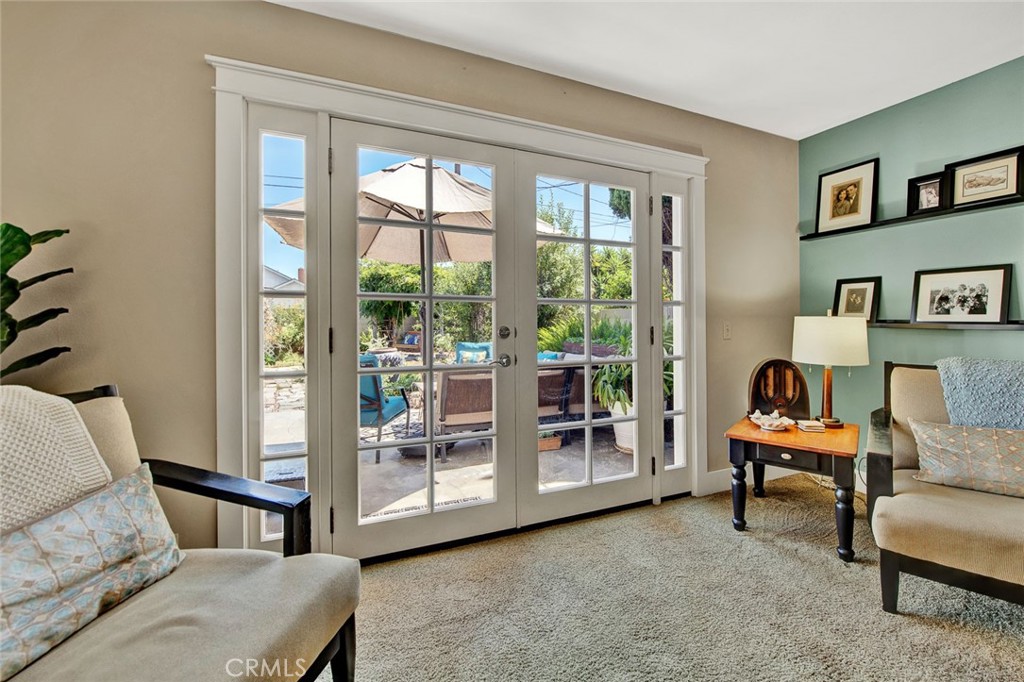 9594 Mariposa Avenue