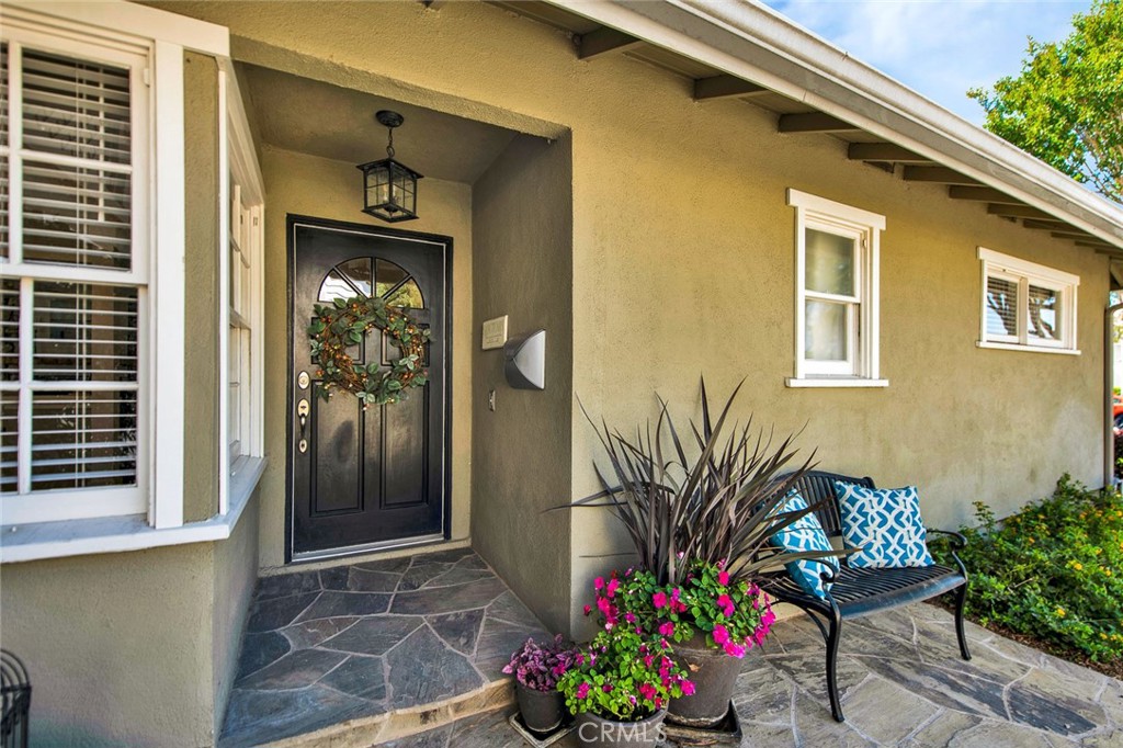 9594 Mariposa Avenue