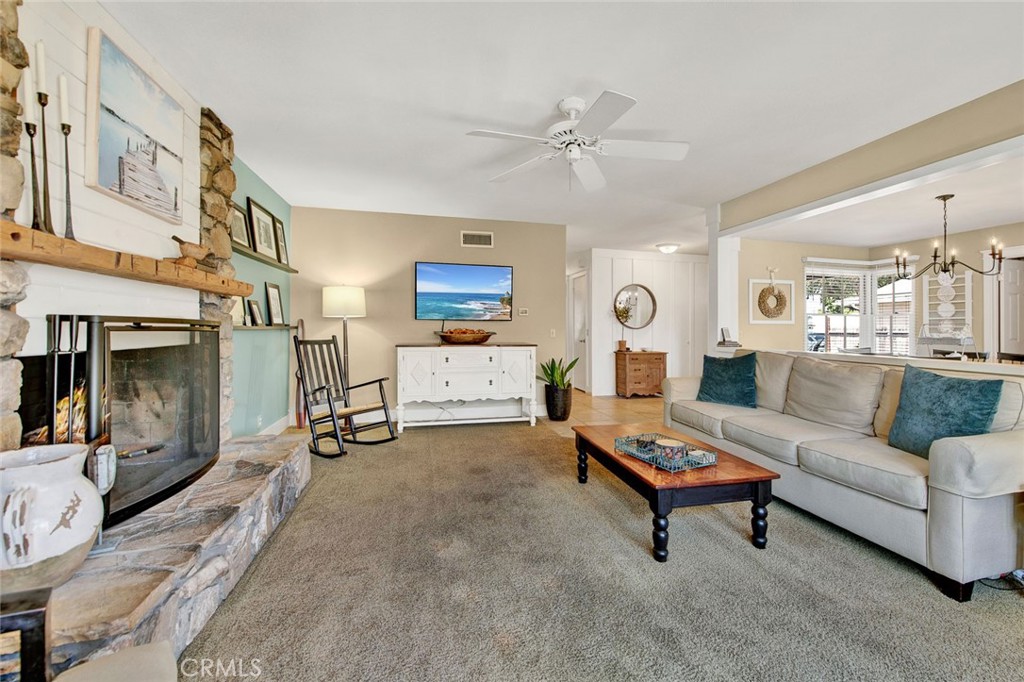 9594 Mariposa Avenue