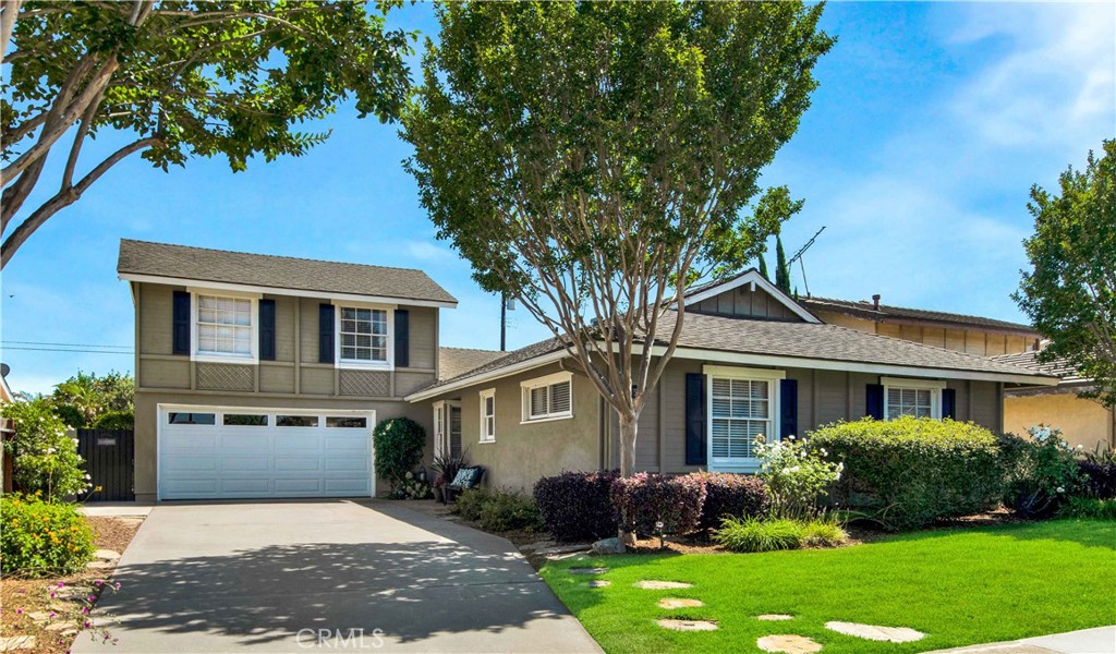 9594 Mariposa Avenue