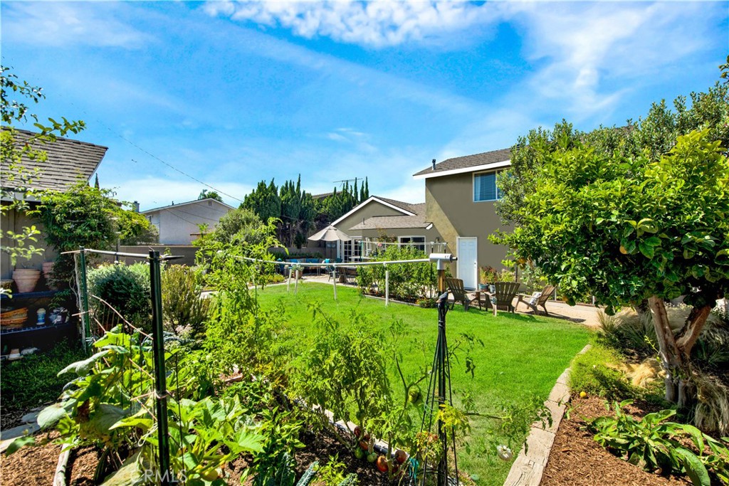 9594 Mariposa Avenue