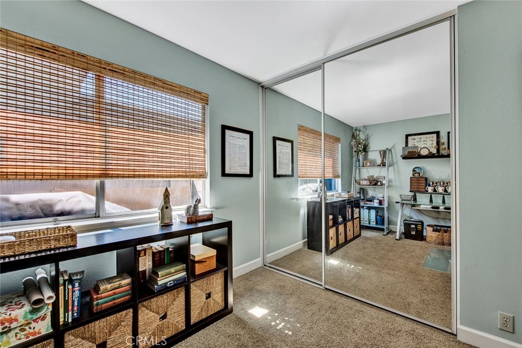 9594 Mariposa Avenue