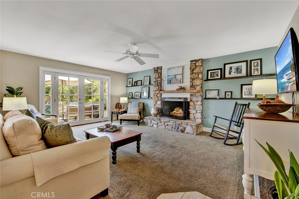 9594 Mariposa Avenue