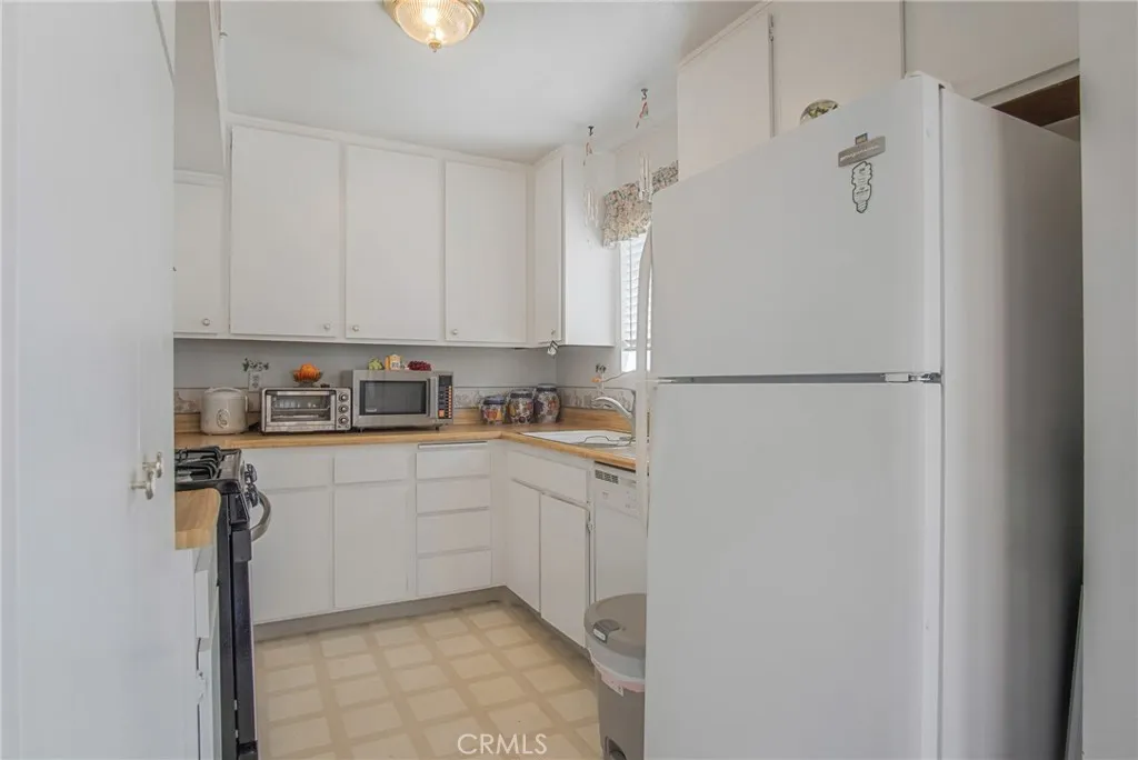 9938 Sepulveda Boulevard # 7
