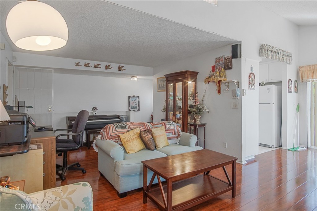 9938 Sepulveda Boulevard 7