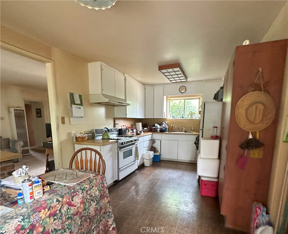 146 S Loraine Avenue