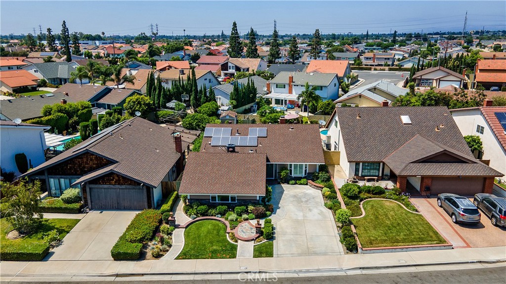 5751 Vinevale Circle