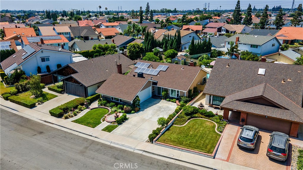 5751 Vinevale Circle