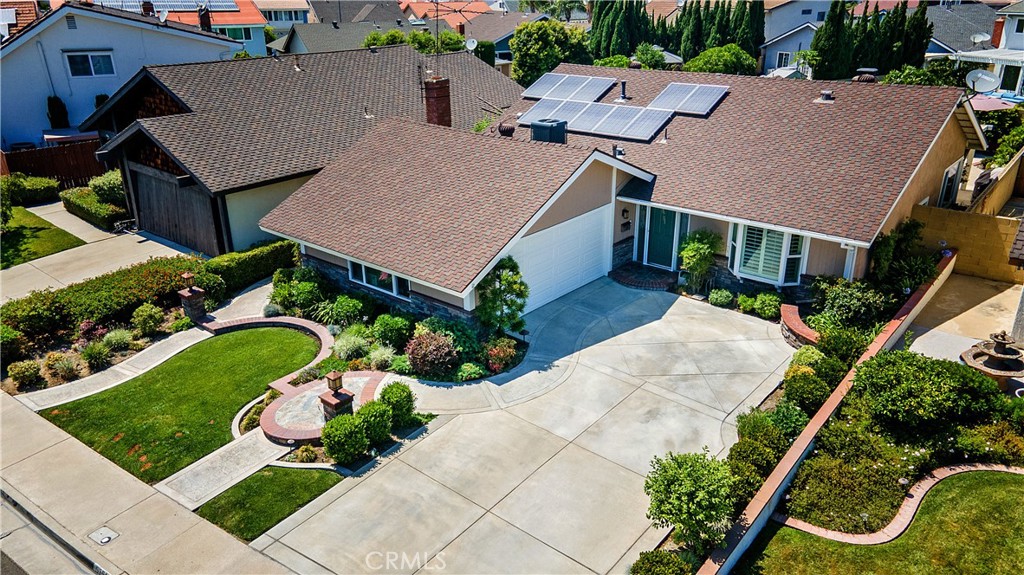 5751 Vinevale Circle