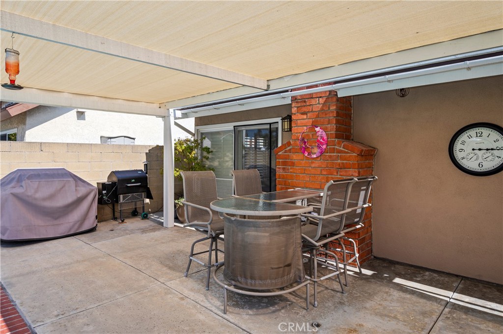 5751 Vinevale Circle