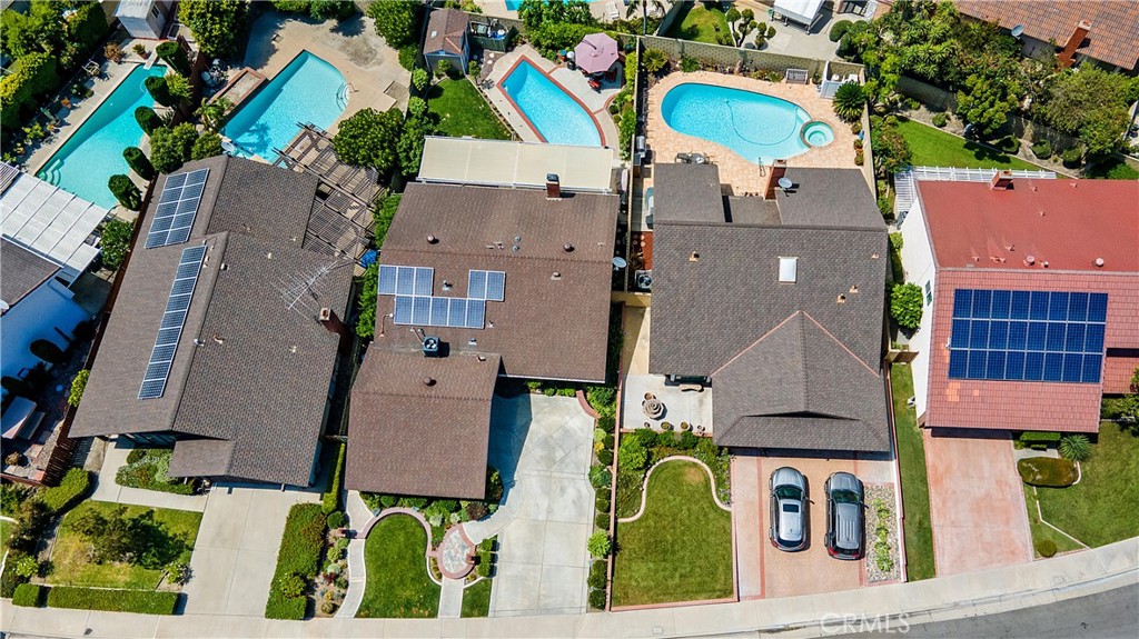 5751 Vinevale Circle