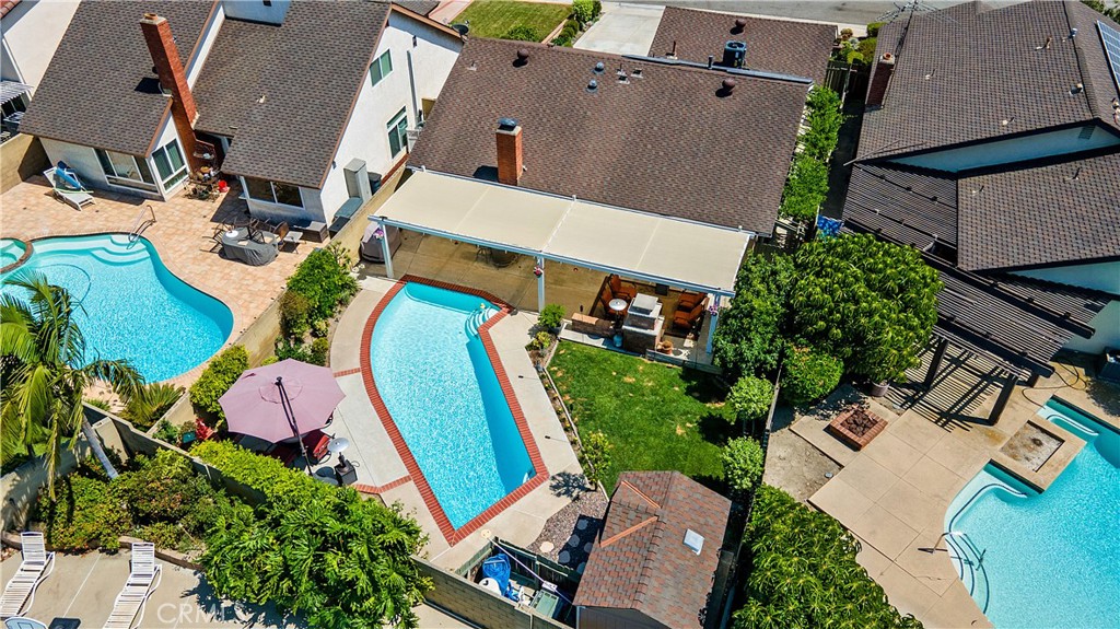 5751 Vinevale Circle