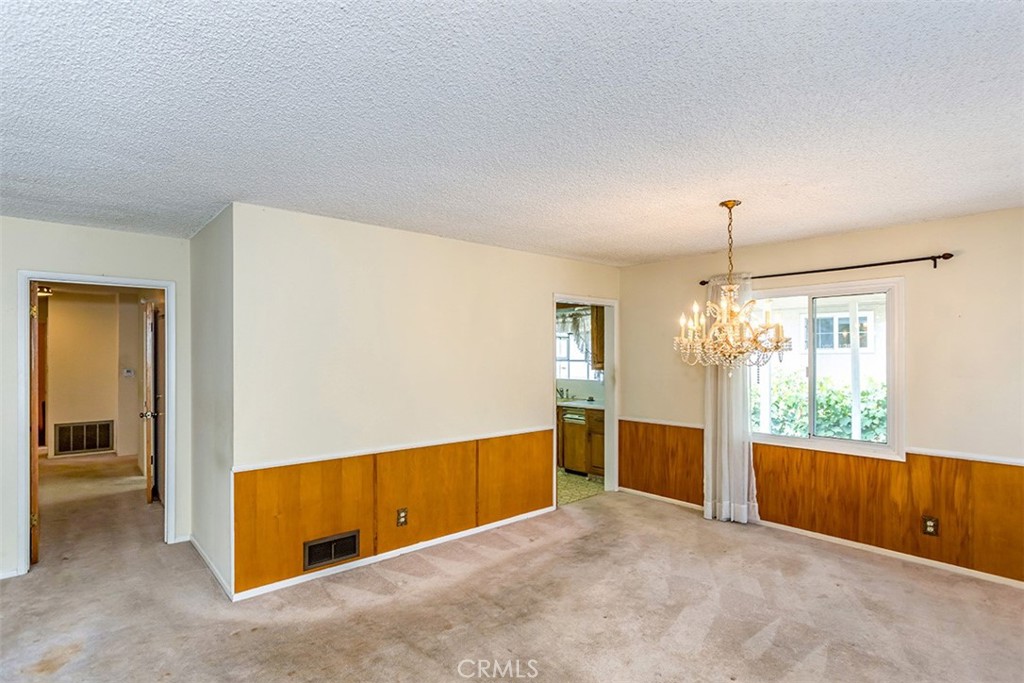 276 W Kenneth