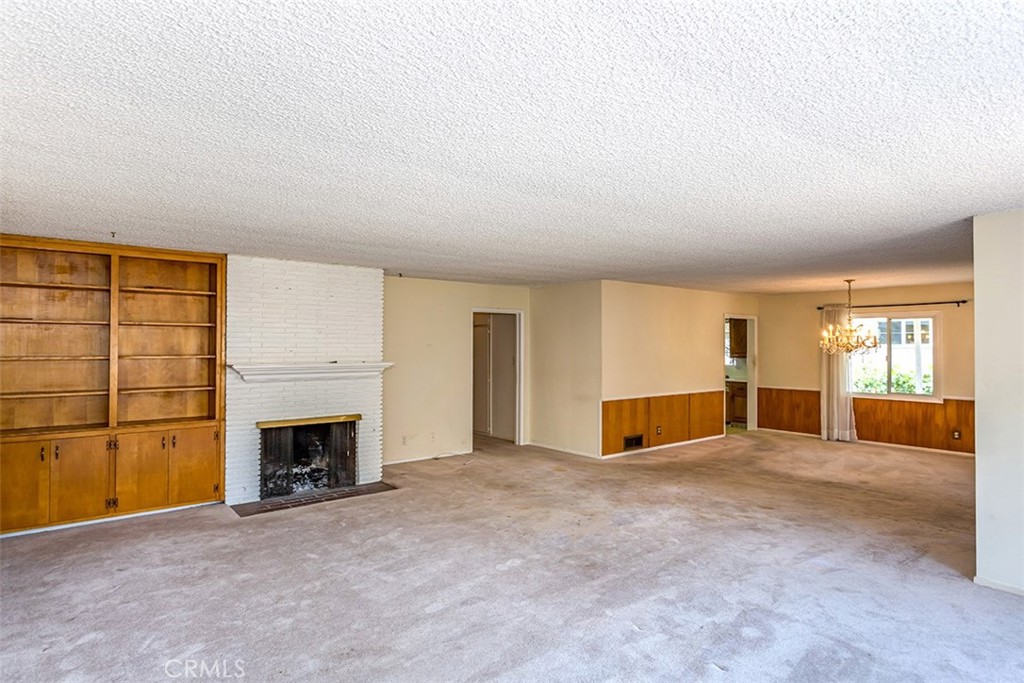 276 W Kenneth