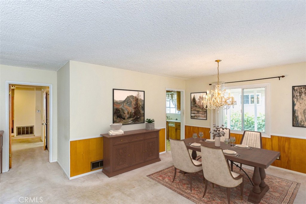 276 W Kenneth