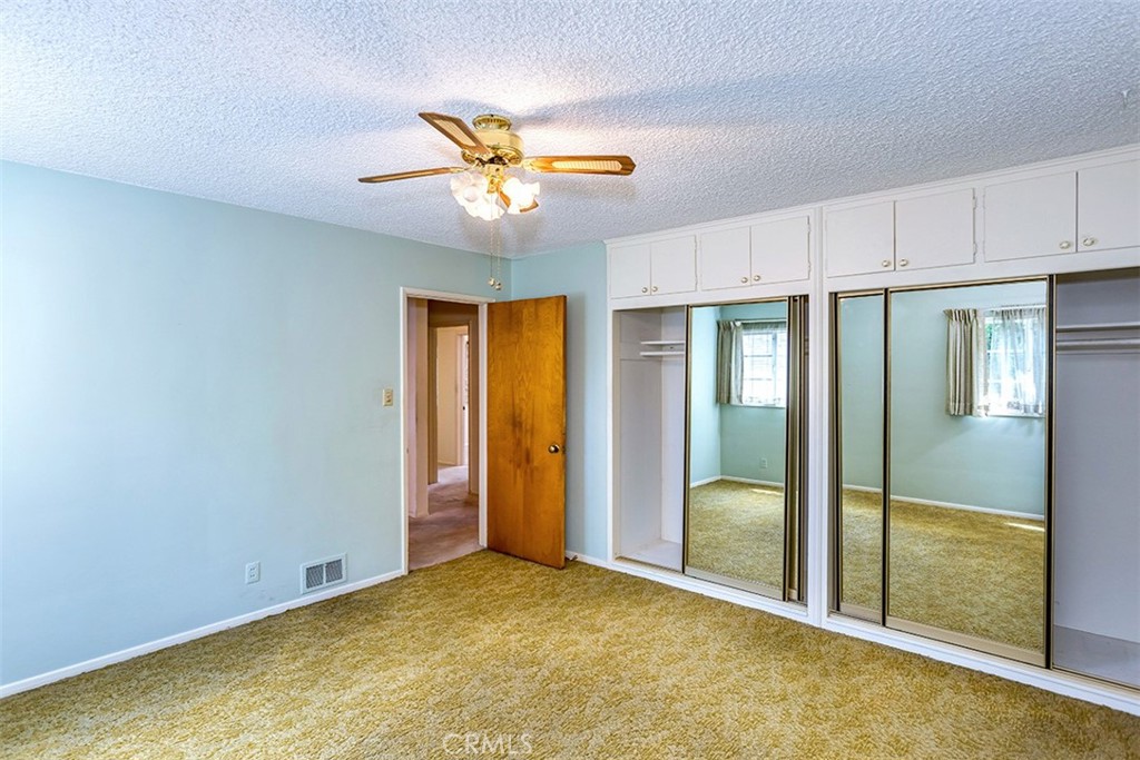 276 W Kenneth