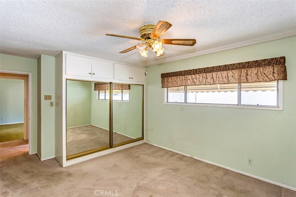 276 W Kenneth