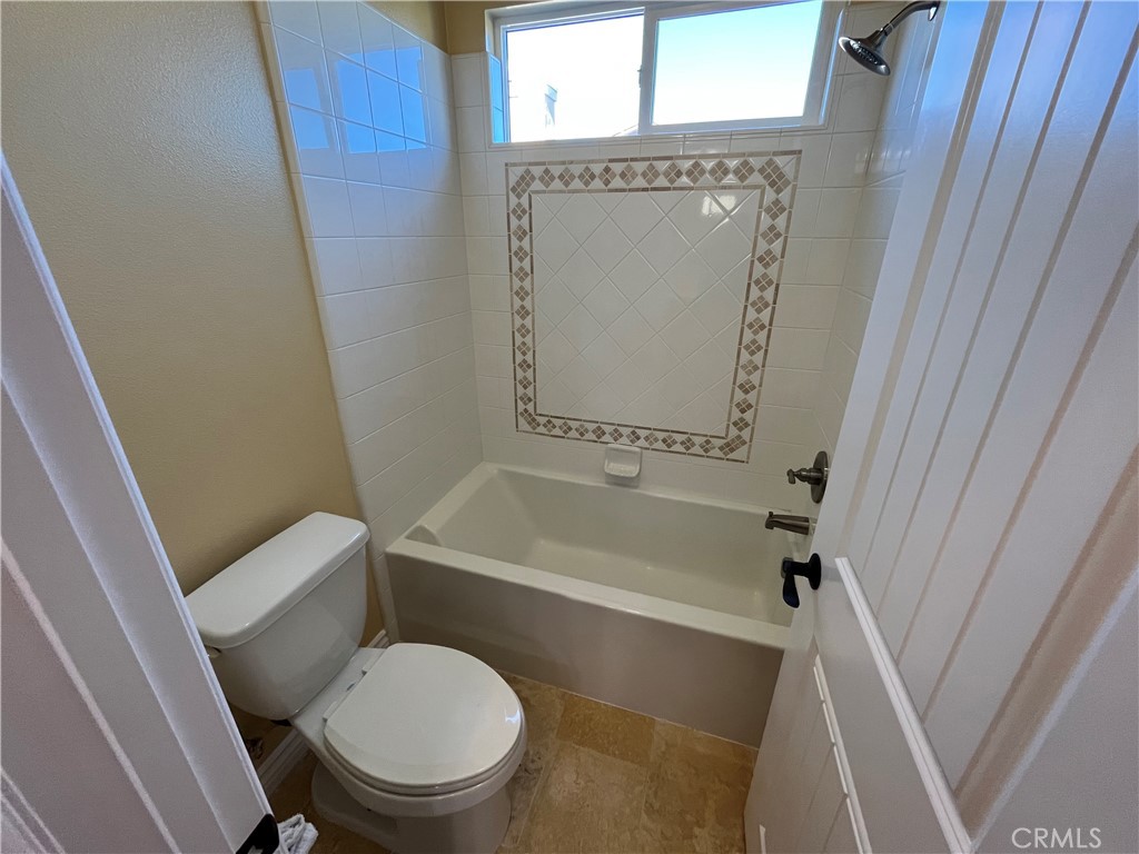 9053 Lemongrass Court