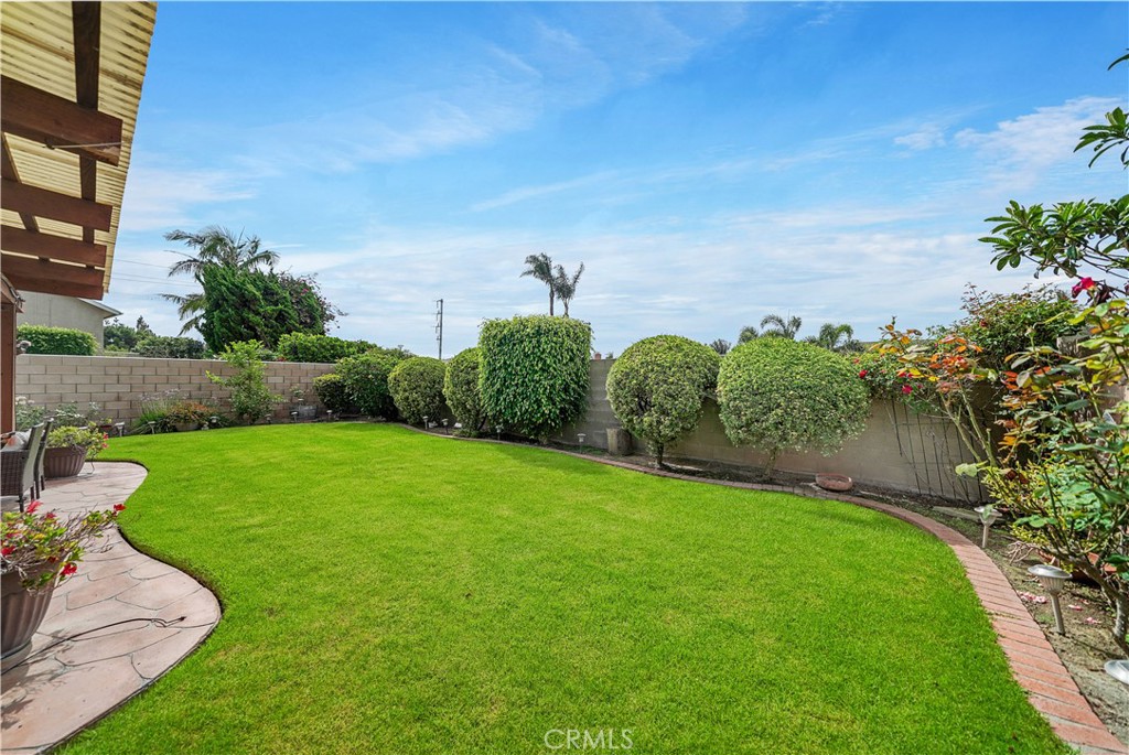 10950 San Leon Avenue