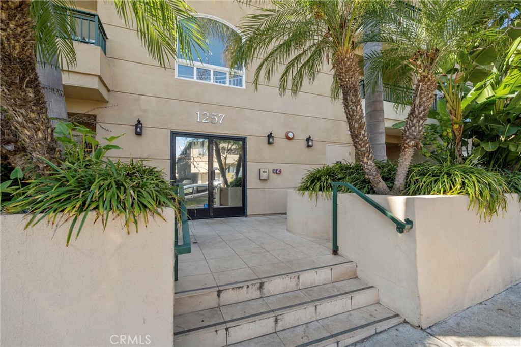 1257 Brockton Avenue 302