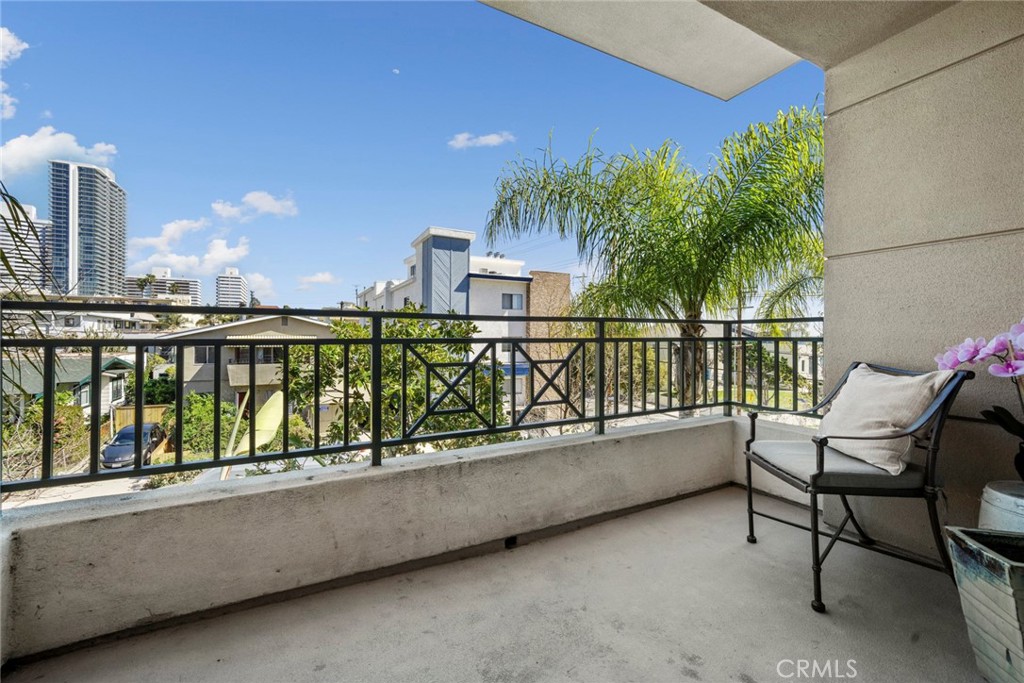 1257 Brockton Avenue 302