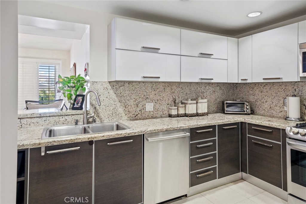 1257 Brockton Avenue 302