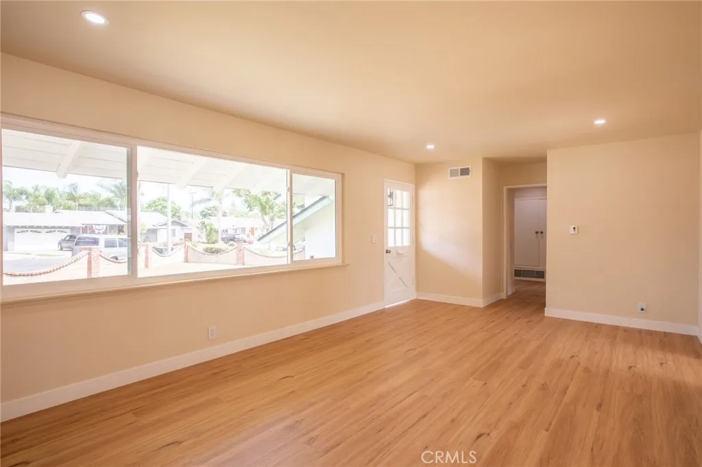 809 S Courson Drive
