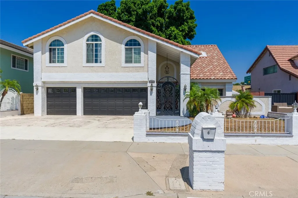 7385 E Calle Granada