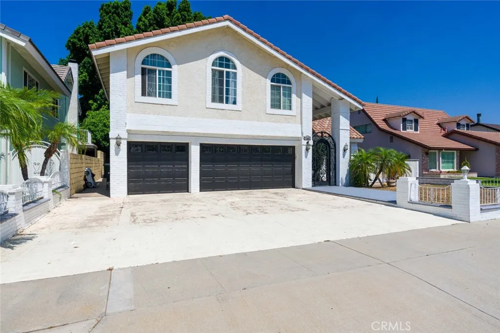 7385 E Calle Granada