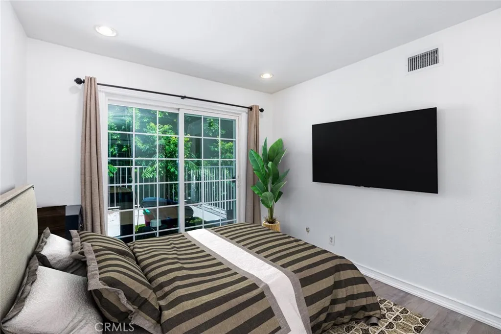 7385 E Calle Granada