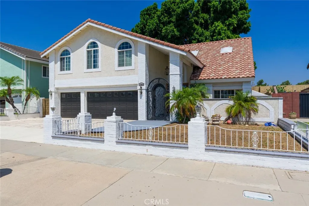 7385 E Calle Granada