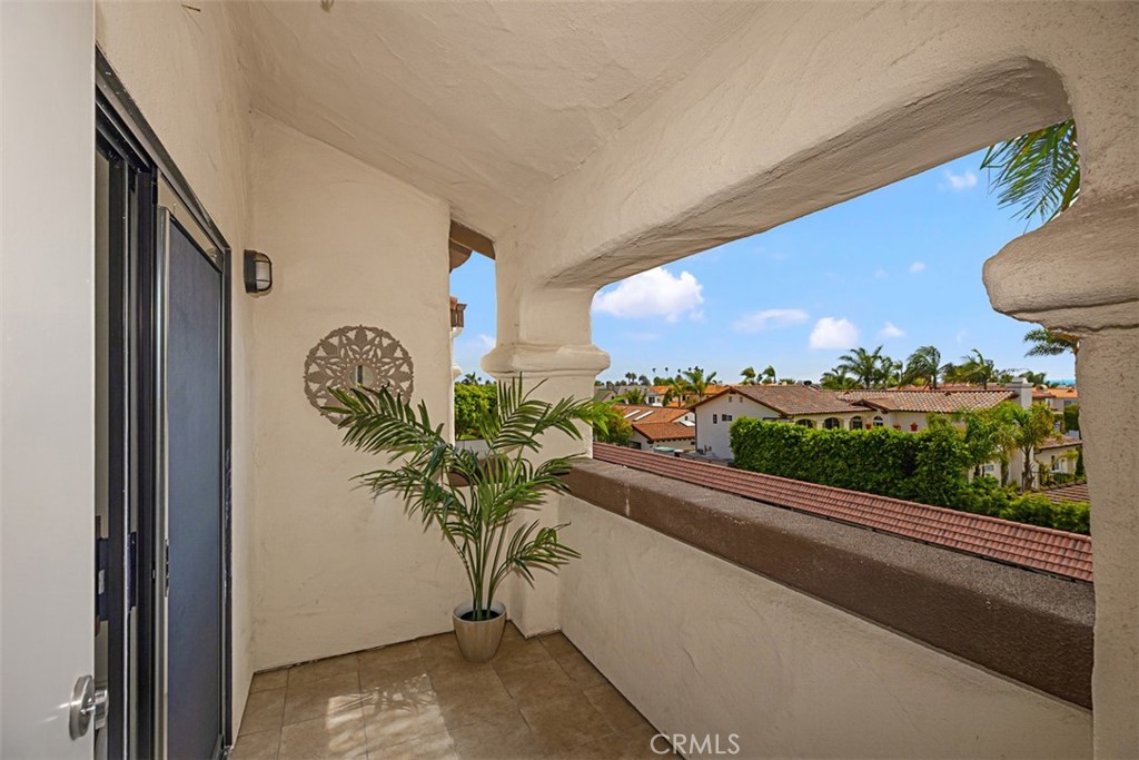 3830 Avenida Del Presidente 37