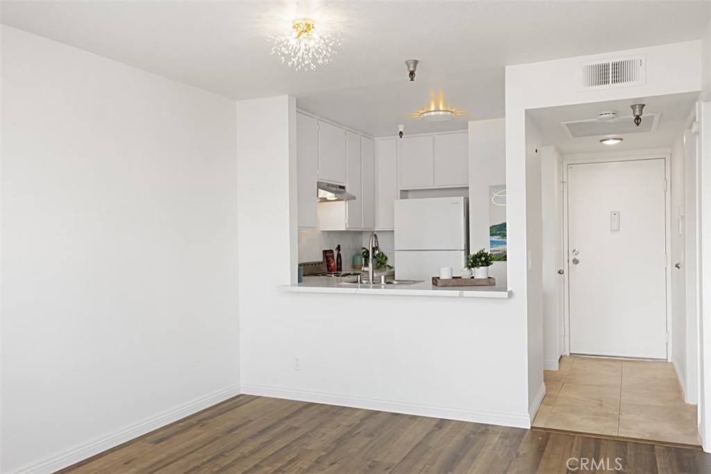 3830 Avenida Del Presidente 37