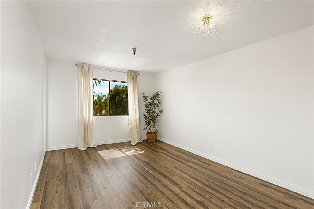 3830 Avenida Del Presidente 37