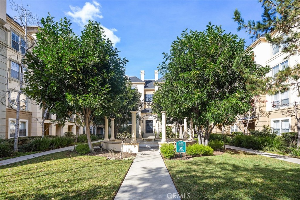 3432 Watermarke Place