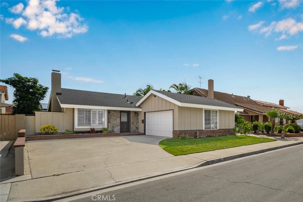 7362 Redwood Circle