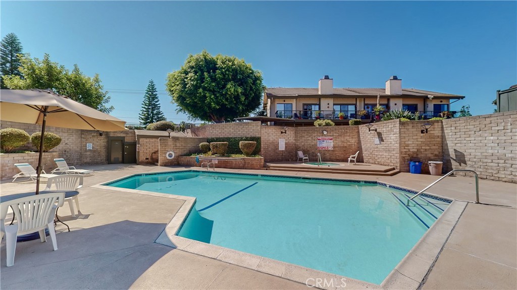 2335 E Greenview Drive