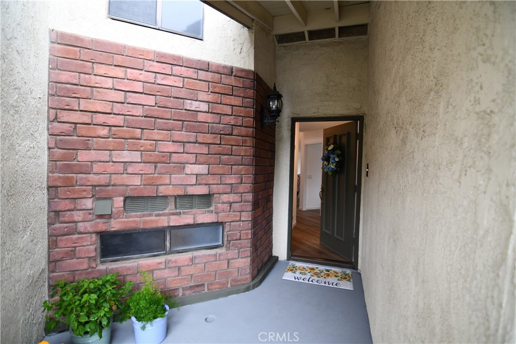 2335 E Greenview Drive