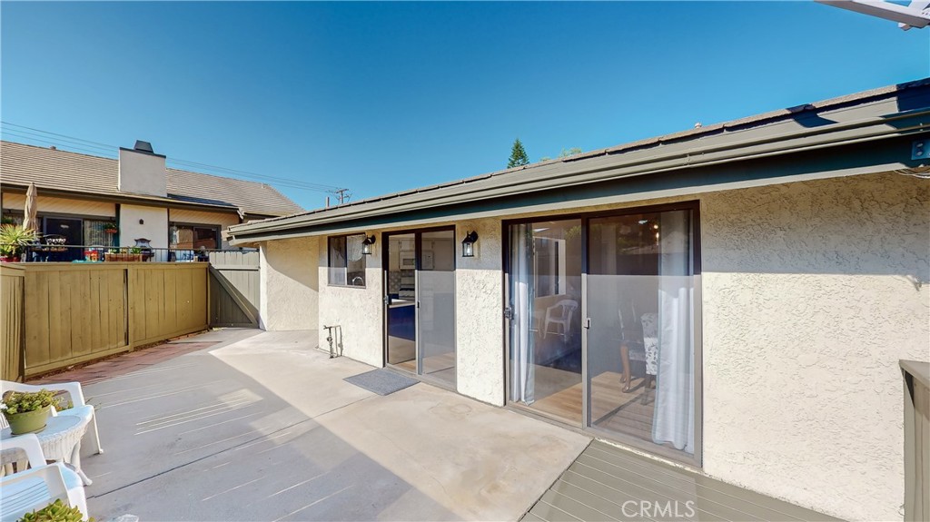 2335 E Greenview Drive