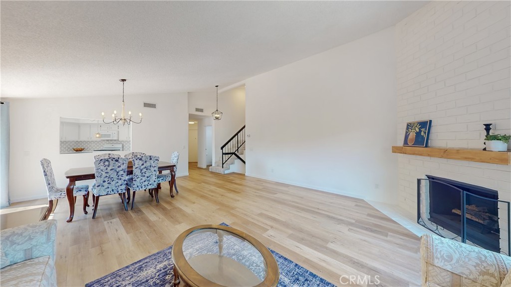 2335 E Greenview Drive