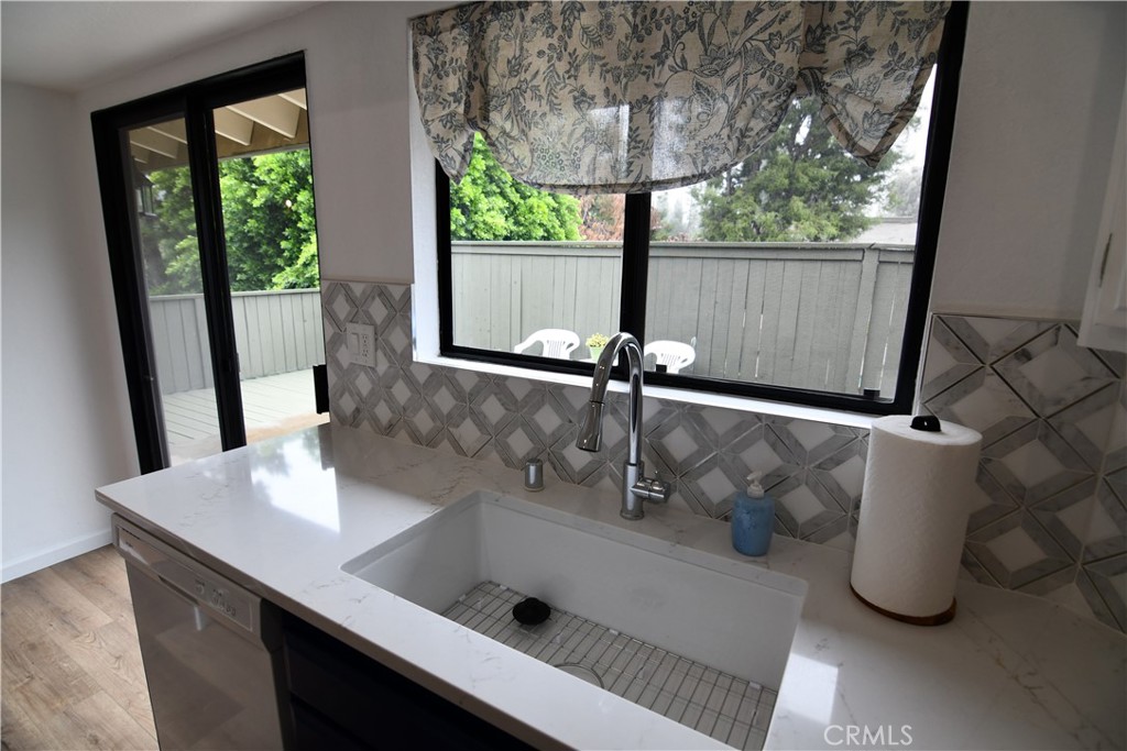 2335 E Greenview Drive