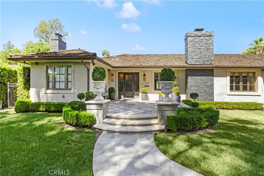 4255 Country Club Drive