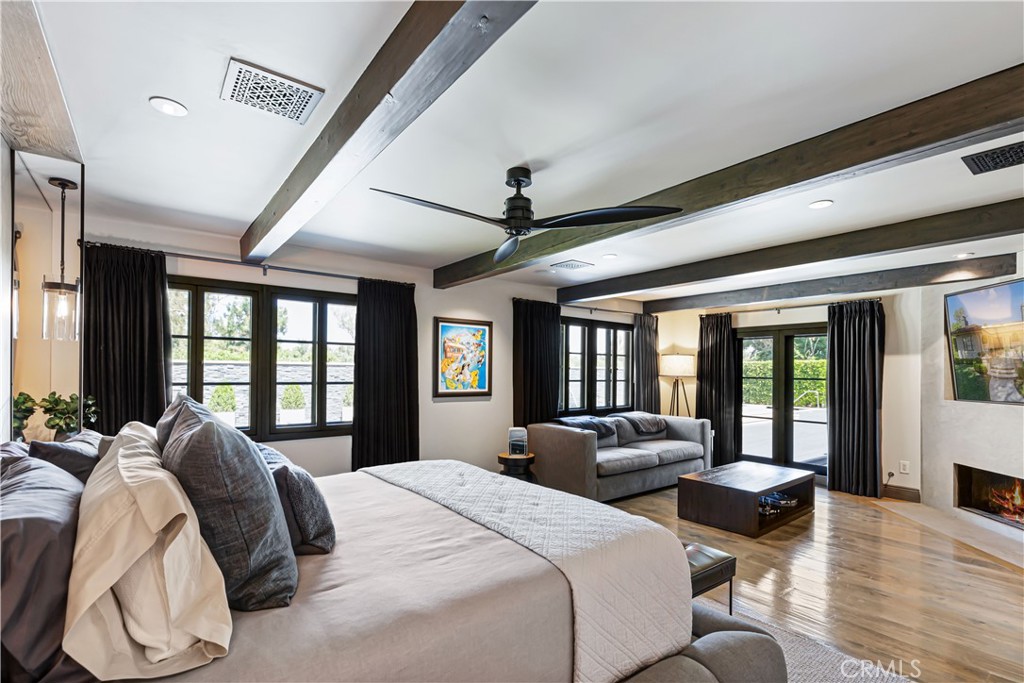 4255 Country Club Drive