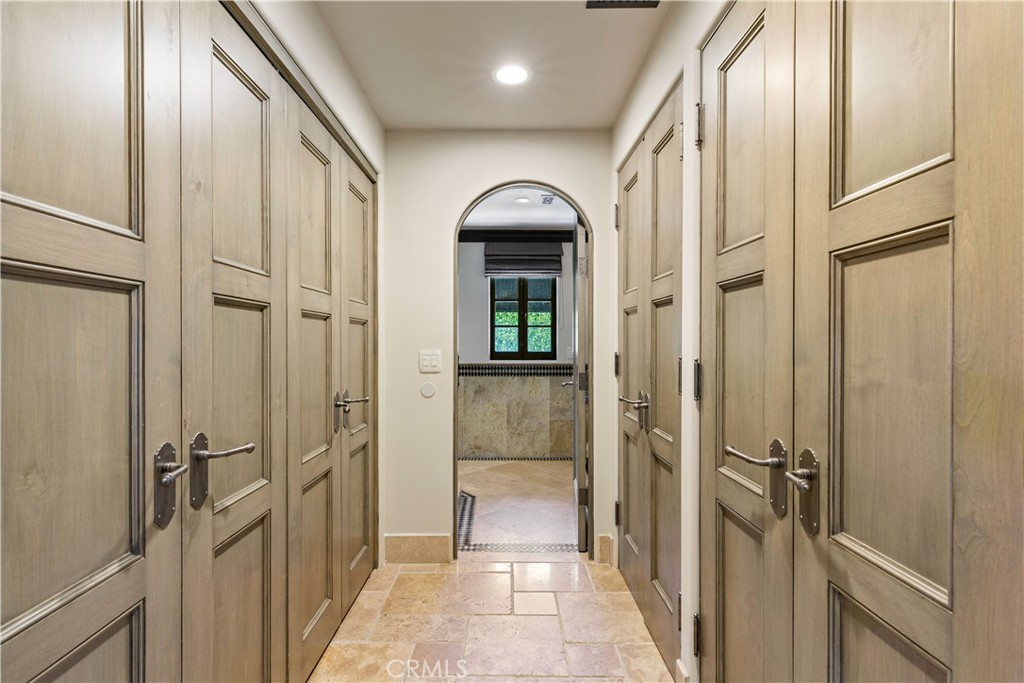 4255 Country Club Drive