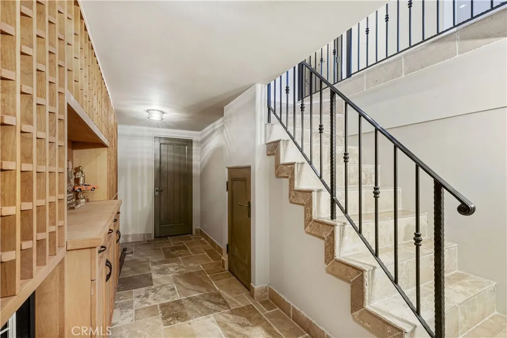 4255 Country Club Drive