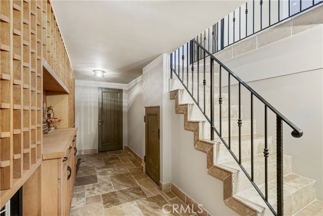 4255 Country Club DR